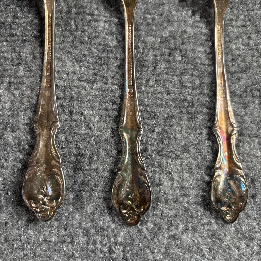 Rogers Bros Southern Splendor Silverplate Place Oval Soup Spoons Set of 3 6.75